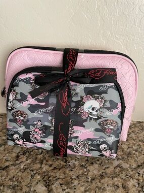 Ed Hardy 2 Piece Cosmetic bag set